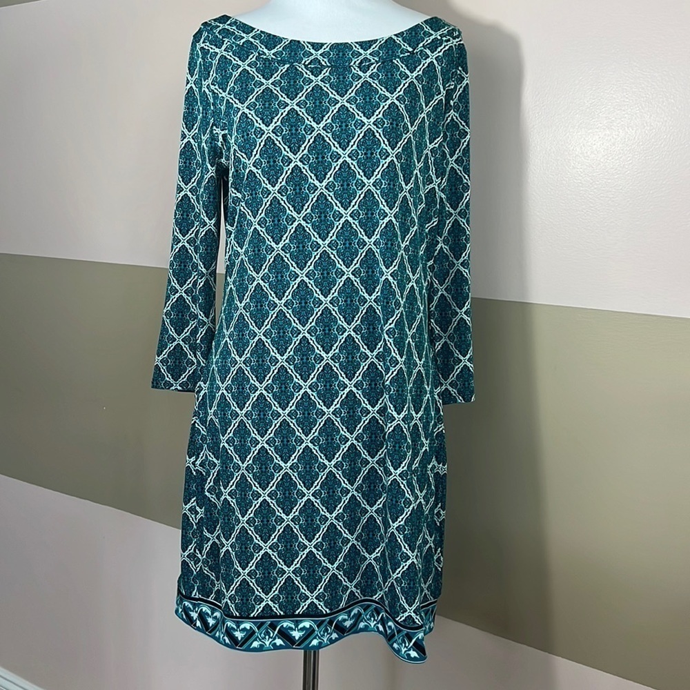 WHITE HOUSE BLACK MARKET 3/4 SLEEVE SHIFT DRESS Medium